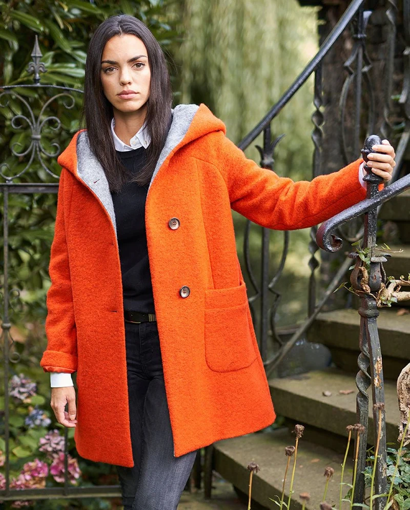 Walkmantel "Sally" mit Kapuze in burnt orange