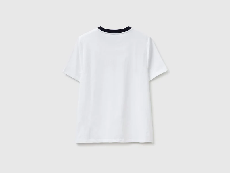 T-Shirt mit gesticktem Wappen