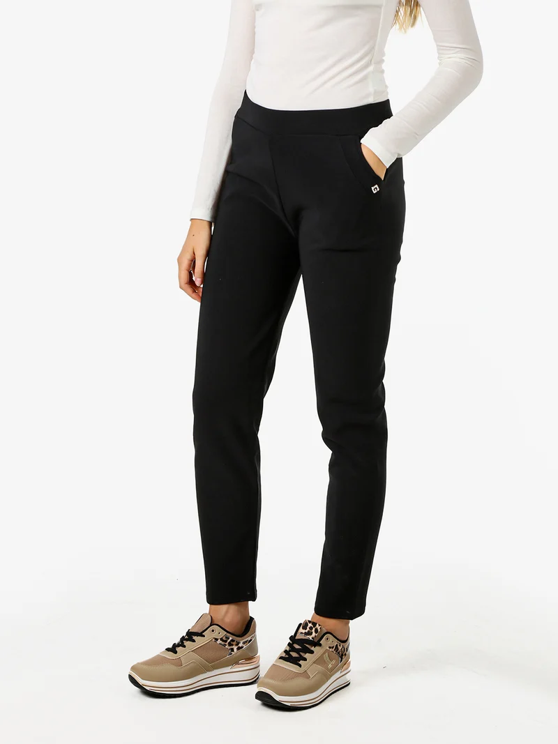 Pantaloni donna con elastico in vita e interno felpato - nero
