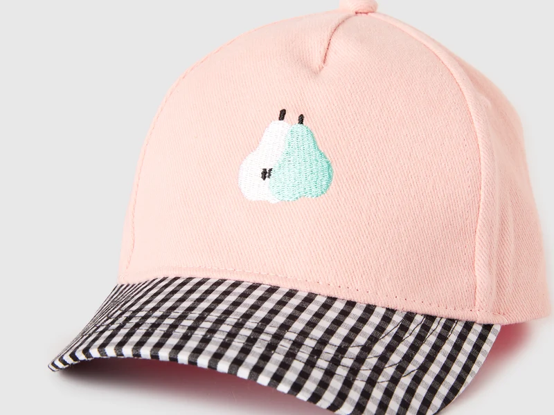 Baseballkappe mit Birnenstickerei