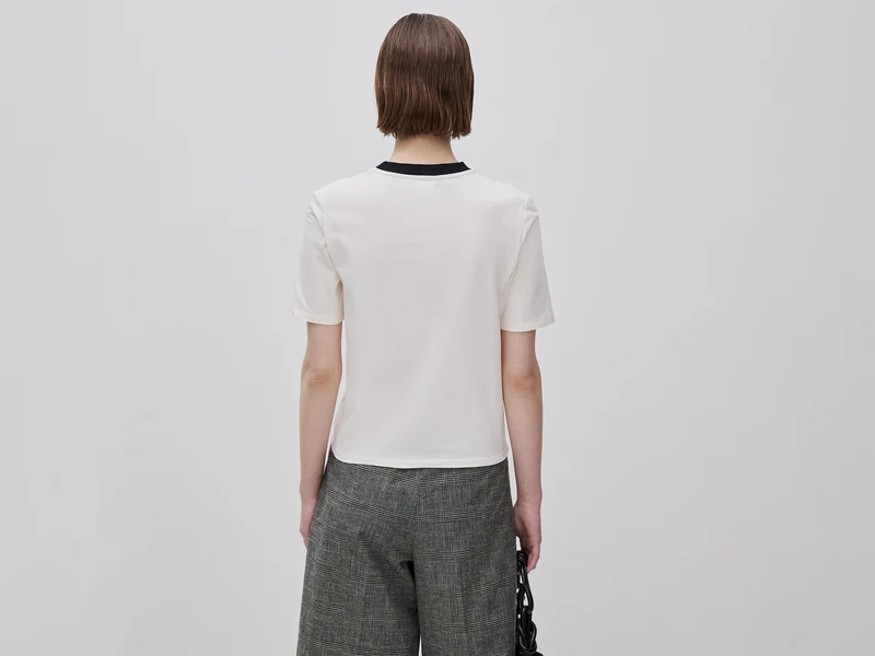 T-Shirt mit "Amour"-Stickerei