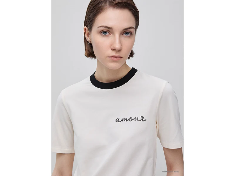 T-Shirt mit "Amour"-Stickerei