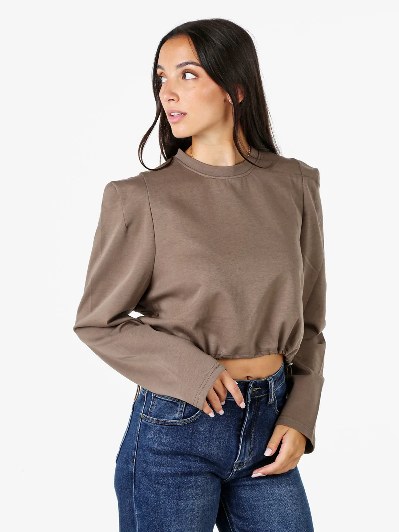 T-shirt donna cropped con maniche lunghe a sbuffo - marrone