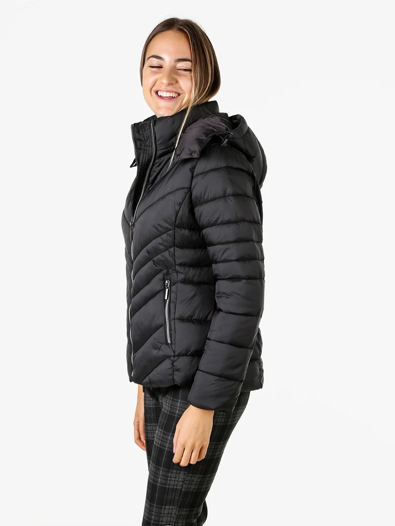 Giubbotto da donna imbottito con cappuccio e zip - nero