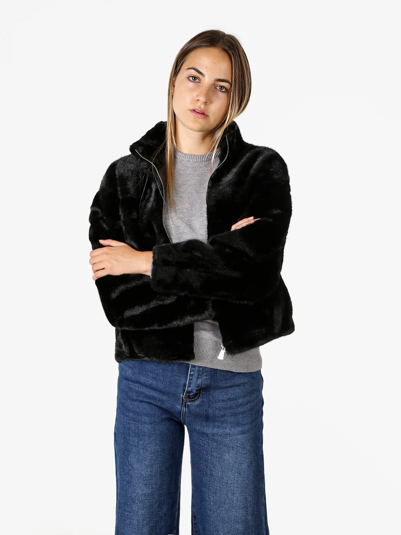 Cappotto corto da donna in ecopelliccia con cerniera - nero