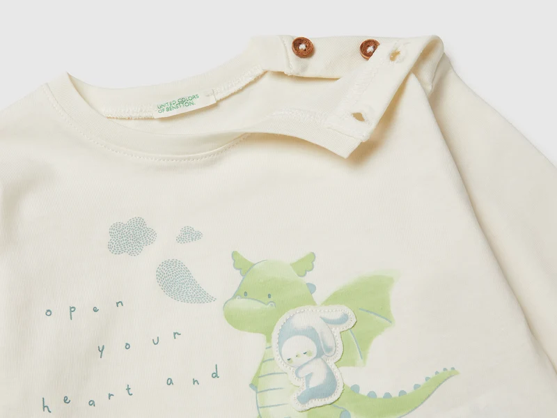 Bio-Baumwoll-T-Shirt mit Aufnäher