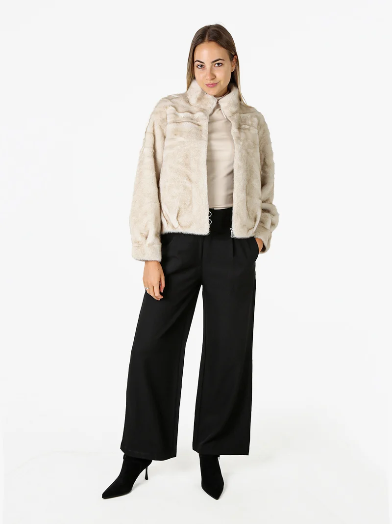 Cappotto corto da donna in ecopelliccia con cerniera - beige
