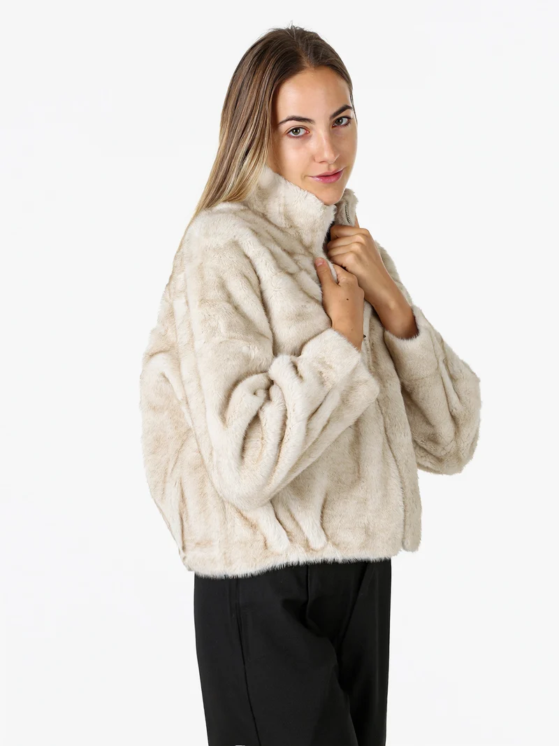 Cappotto corto da donna in ecopelliccia con cerniera - beige
