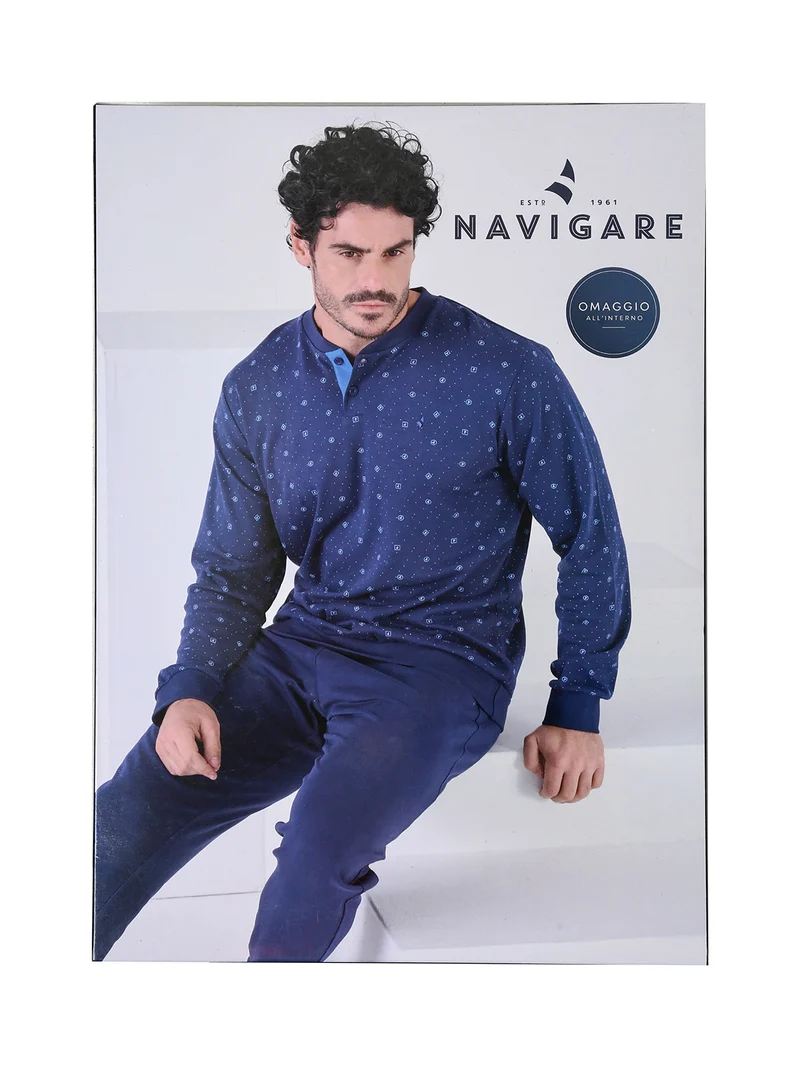 Pigiama lungo da uomo in cotone interlock con stampe e calze incluse - blu scuro
