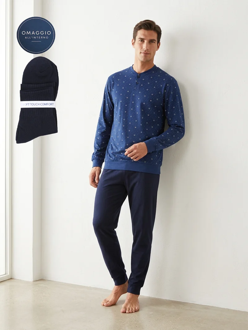 Pigiama lungo da uomo in cotone interlock con stampe e calze incluse - blu