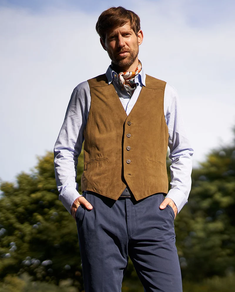 Herren Lederweste "Tailor" aus super softem Ziegenvelours in oliv