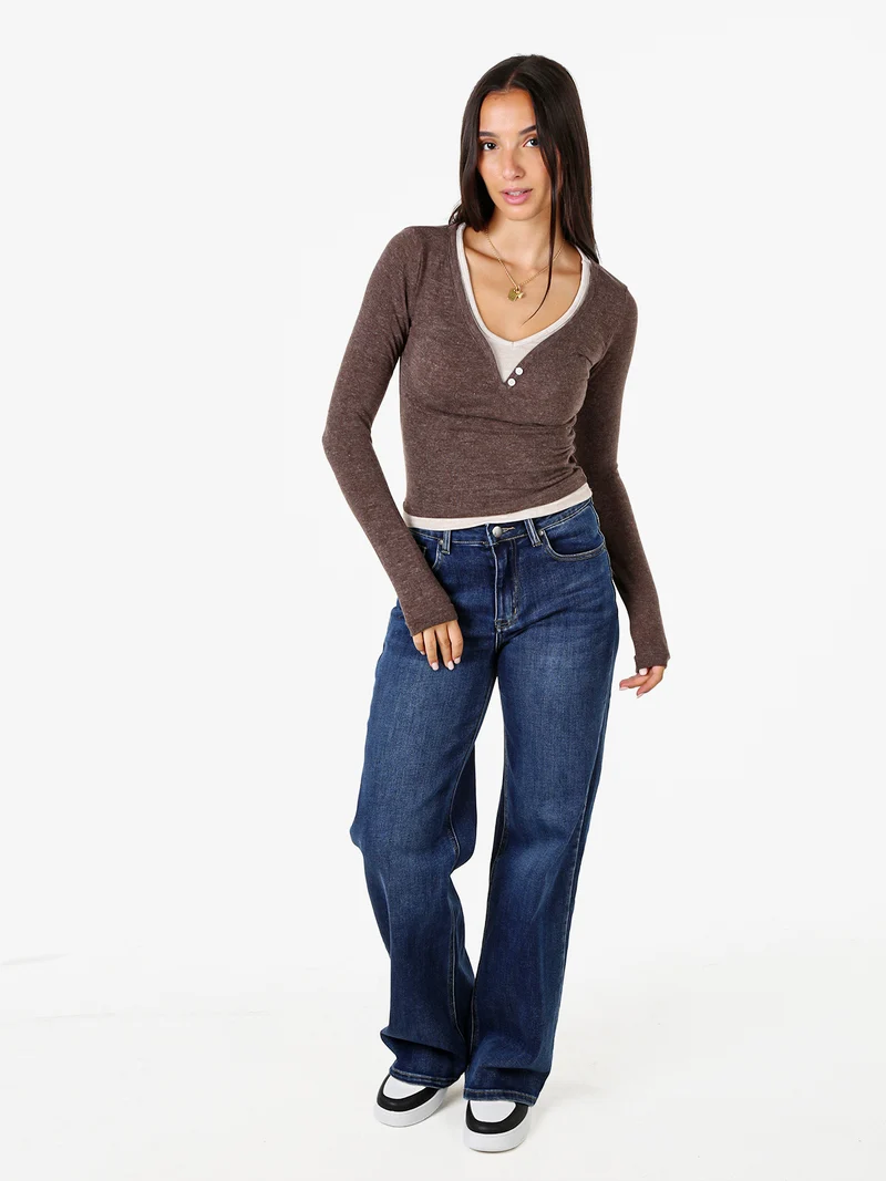 Maglia donna a maniche lunghe in cotone con doppio scollo a V - moro