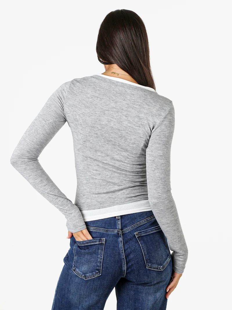 Maglia donna a maniche lunghe in cotone con doppio scollo a V - grigio