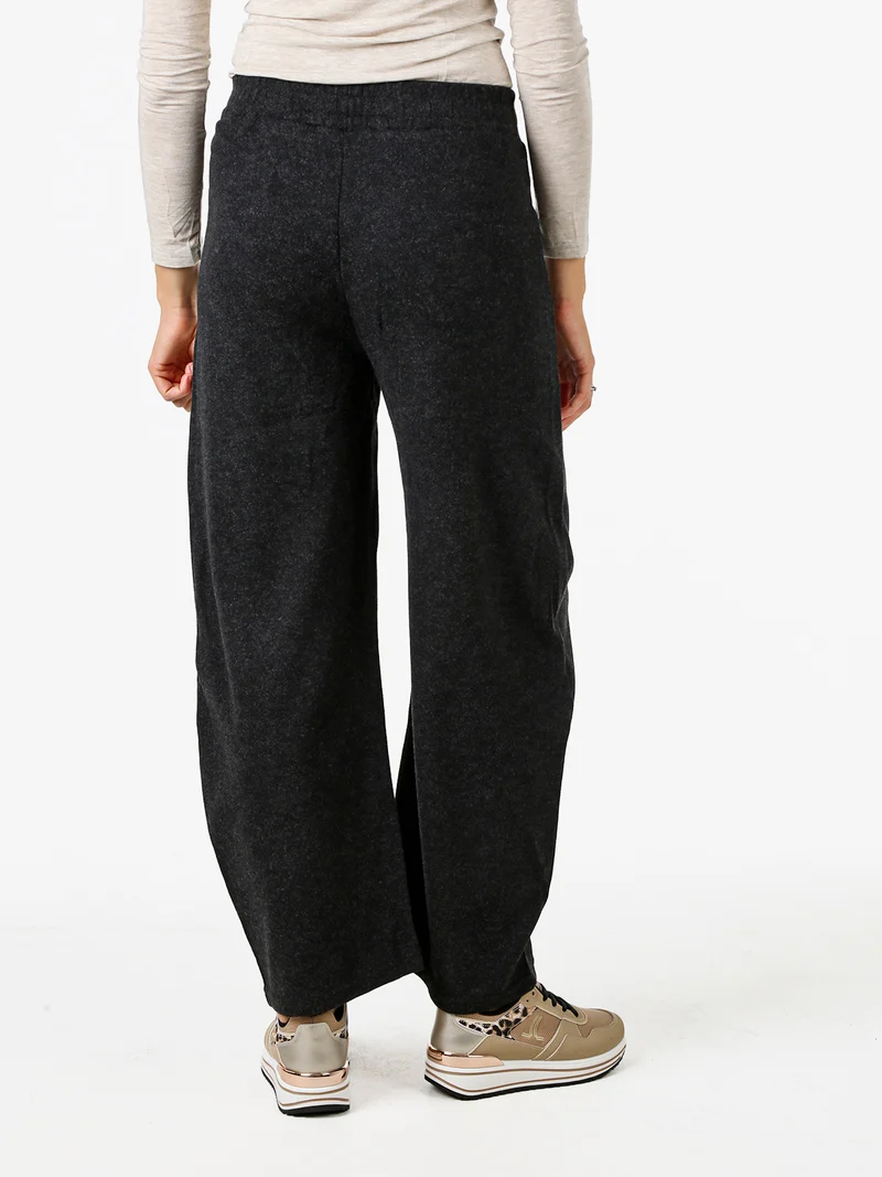 Pantaloni donna in feltro con elastico in vita - nero