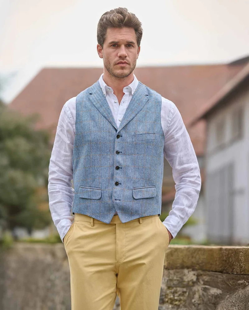 Sommerweste "Wales" aus reiner Seide in light blue check