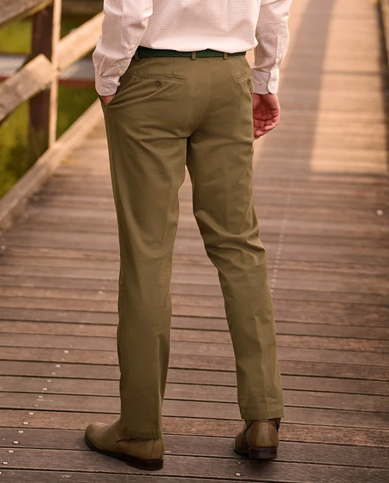 Herren-Winter-Chino "Mr. Jones" in Mud – Premium Pima-Cotton
