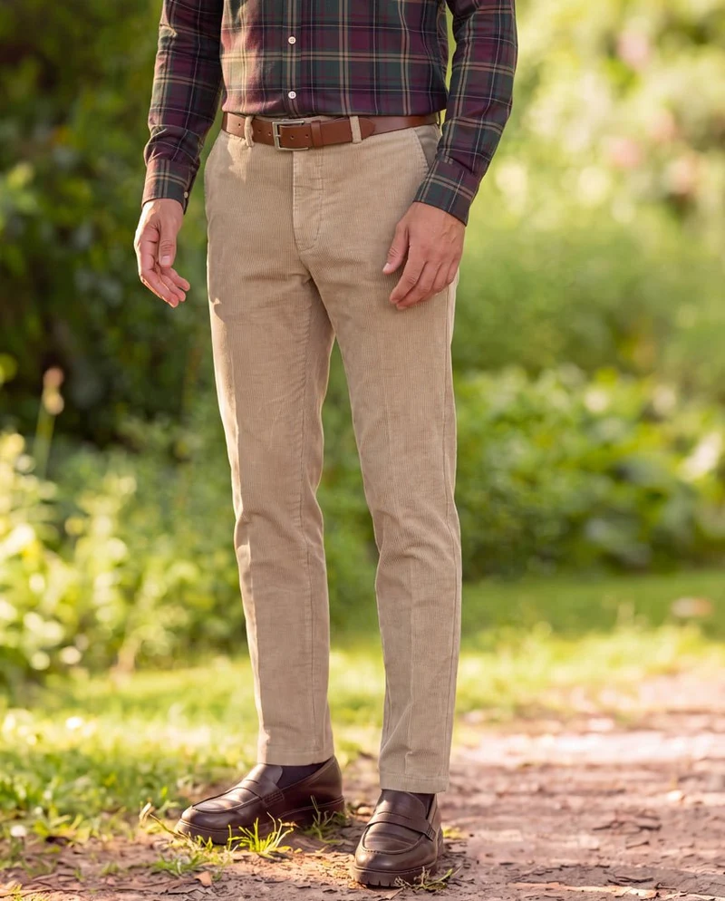 Herren Cordhose "Mr. Bradley" aus Genuacord in beige