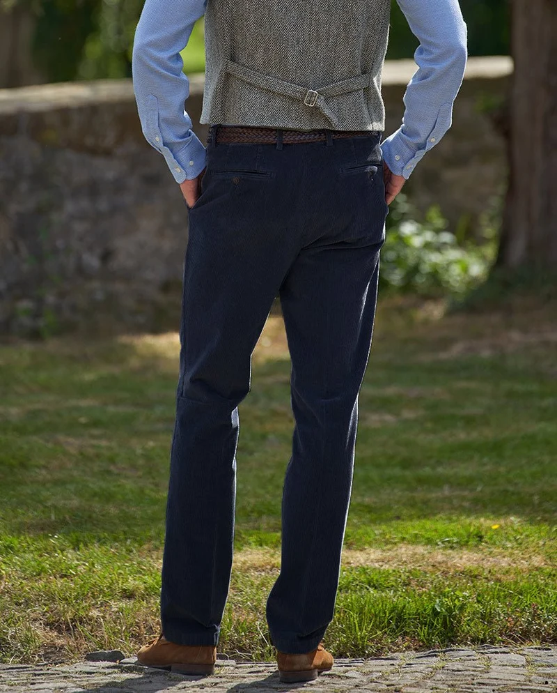 Herren Cordhose "Mr. Bradley" aus Genuacord in navy