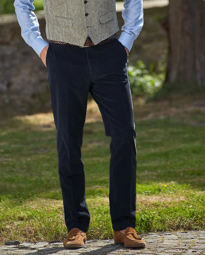 Herren Cordhose "Mr. Bradley" aus Genuacord in navy