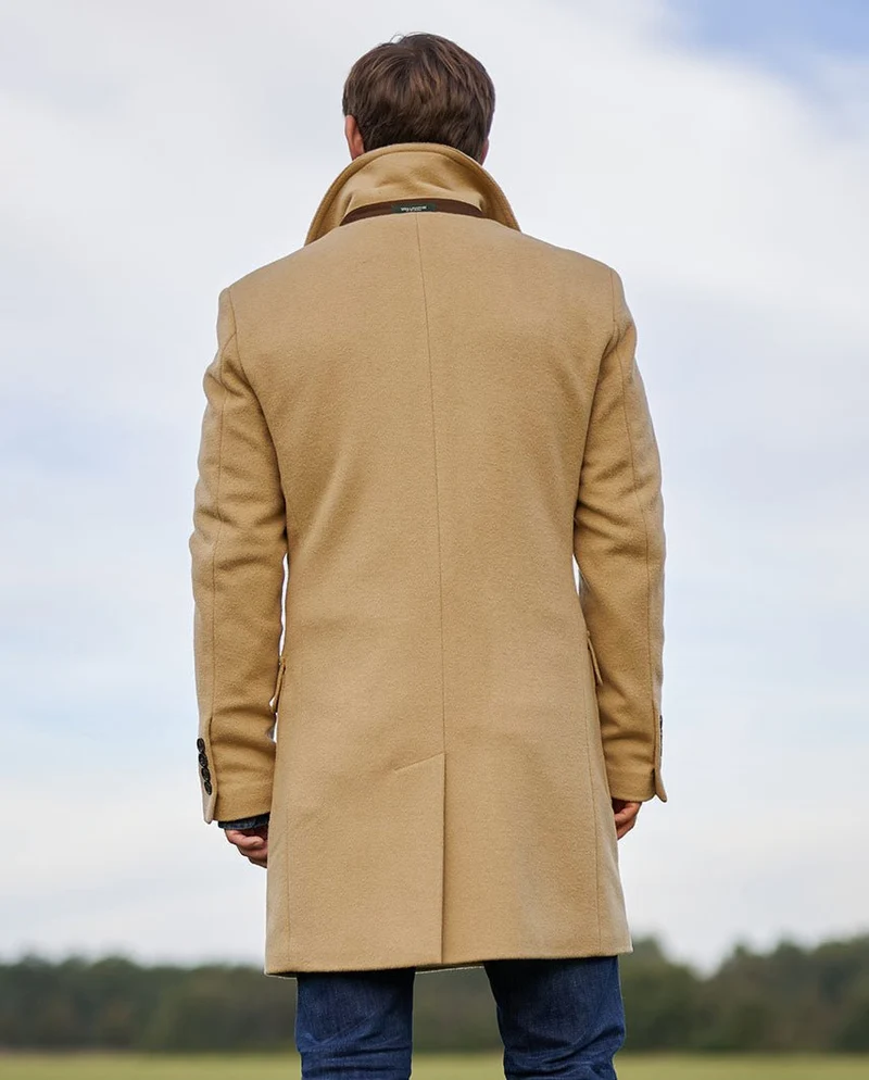 Zweireiher Wollmantel "Dorchester" in camel aus Woll-Kaschmir-Qualität für Herren
