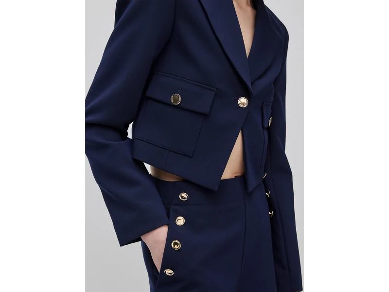 Kurz geschnittener Blazer