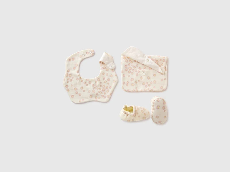 Accessoire-Set mit Blumenmuster