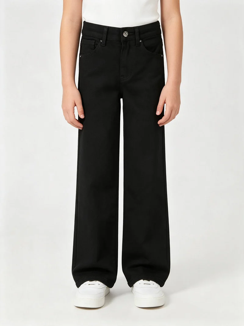 Pantaloni jeans da bambina con micro borchie sul retro - nero