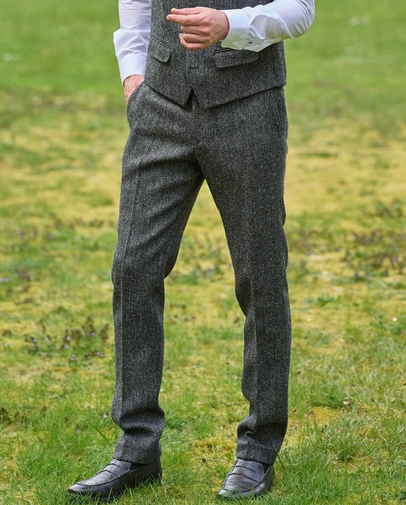 Harris Tweed Hose "Mr. Miller" in anthra herringbone