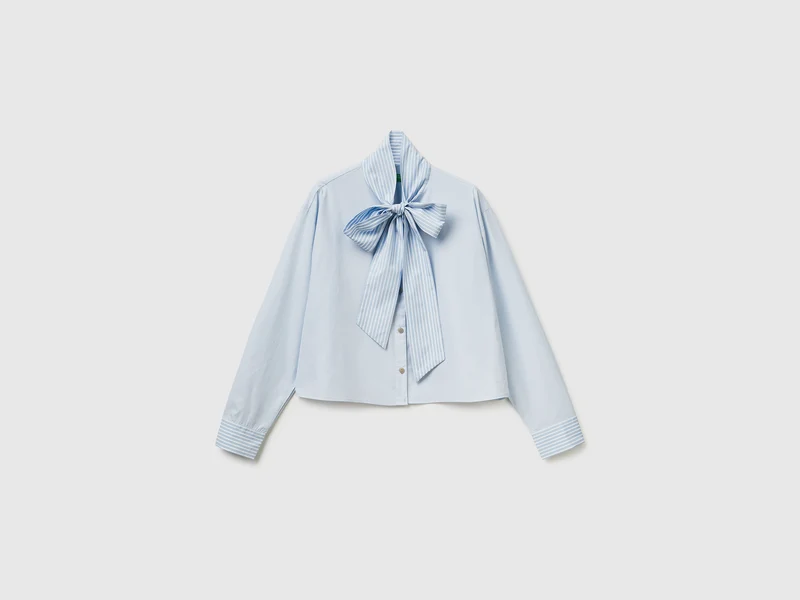 Gestreiftes Crop-Top mit Schleife