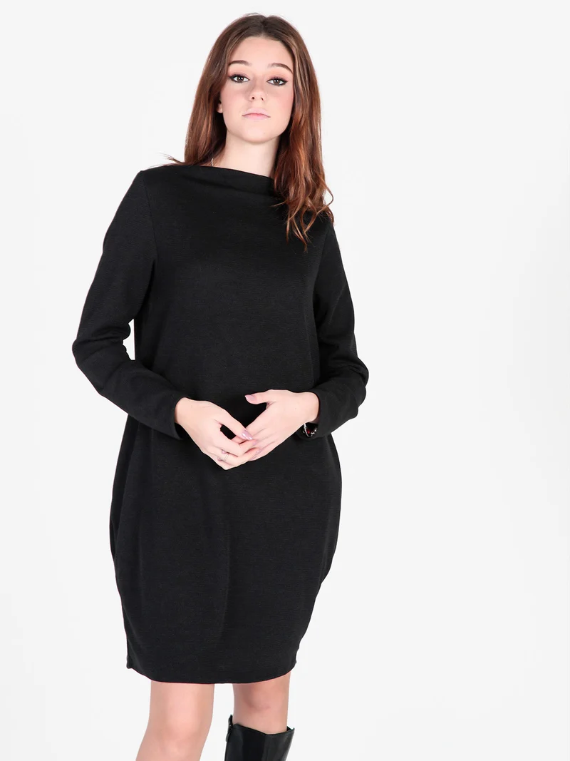 Abito donna a maniche lunghe con scollo a barca - nero