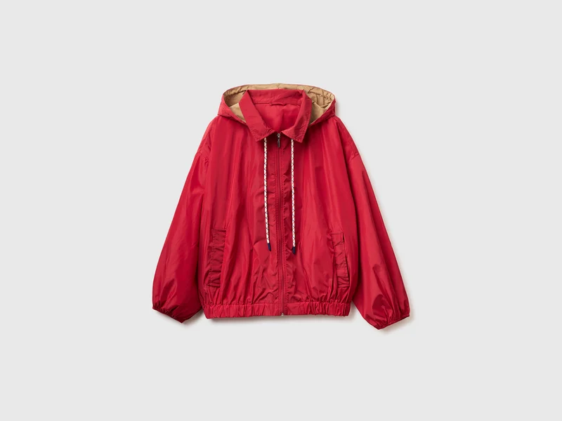 Weiche Jacke mit Kapuze