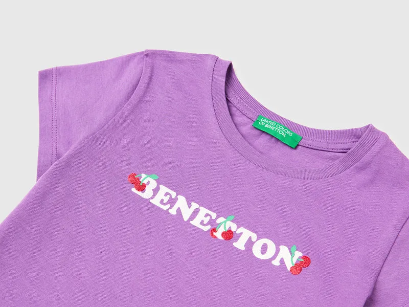 Glitzerdruck-T-Shirt