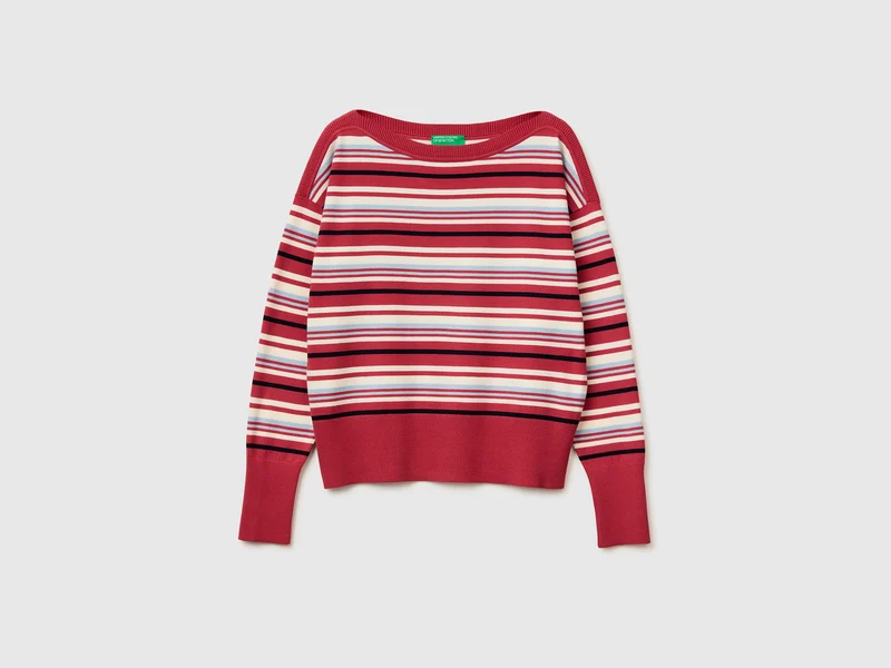 Gestreifter Pullover mit U-Boot-Ausschnitt