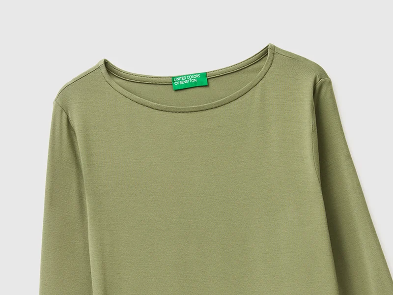 T-Shirt mit U-Boot-Ausschnitt
