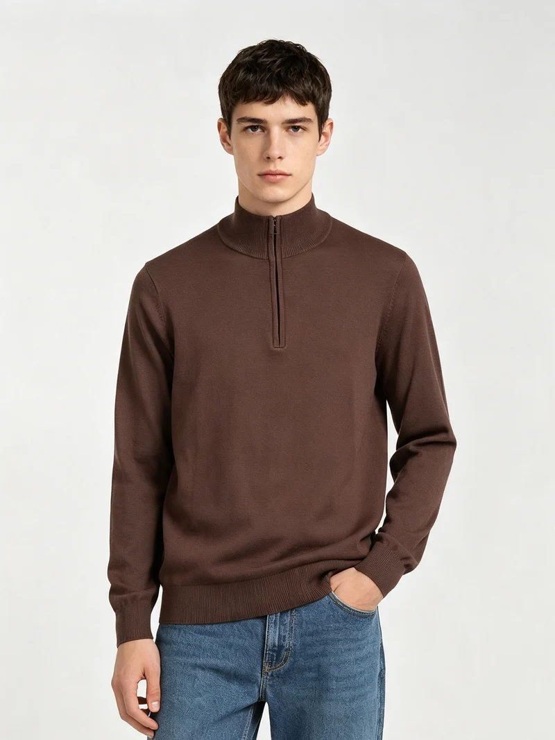 Maglia uomo a collo alto con mezza zip - moro
