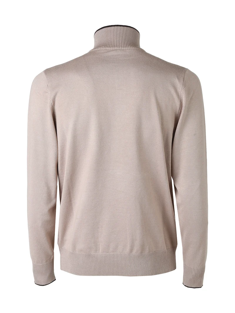Maglia uomo a collo alto con mezza zip in viscosa - sabbia