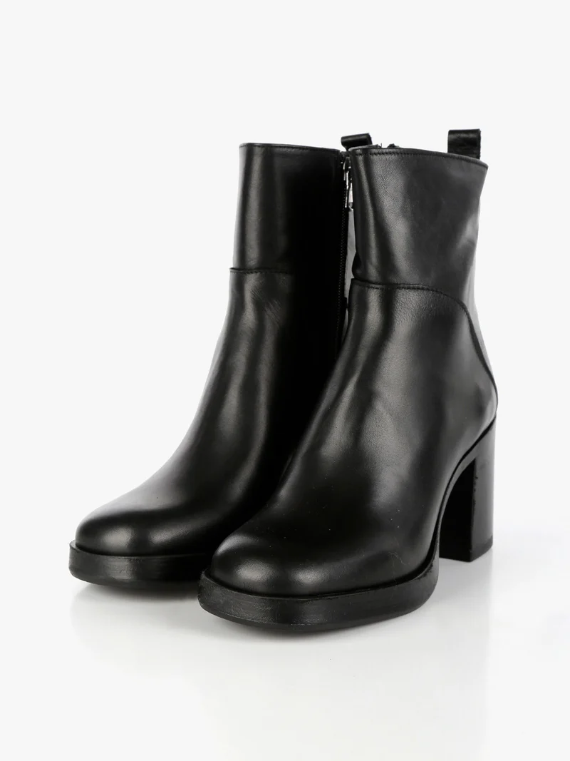 Stivaletti da donna in pelle - nero