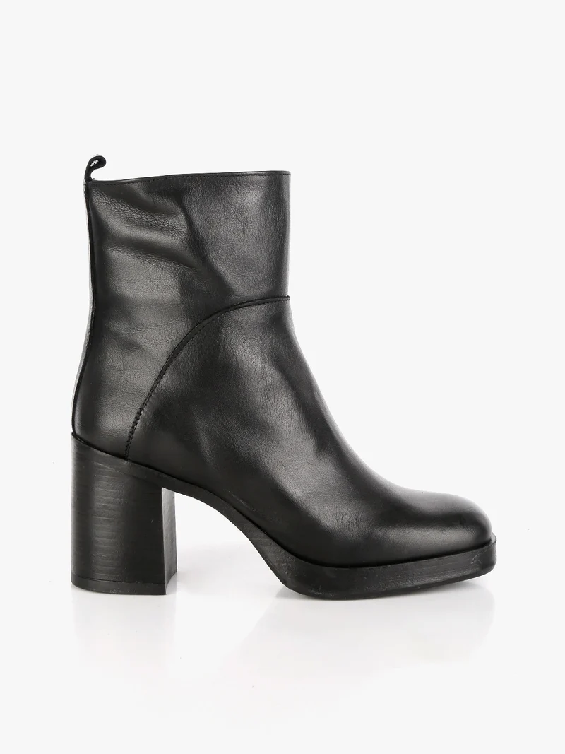 Stivaletti da donna in pelle - nero