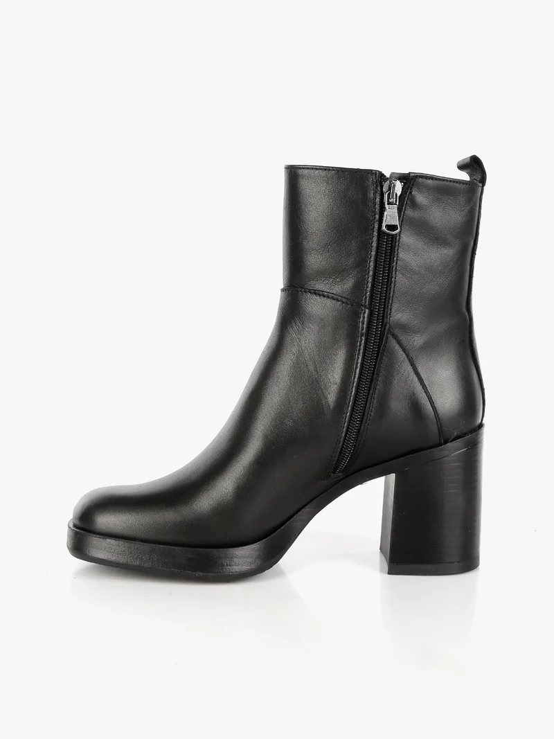 Stivaletti da donna in pelle - nero