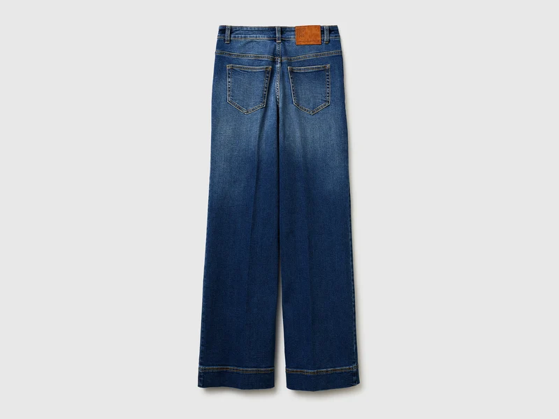Schlagjeans mit Knöpfen