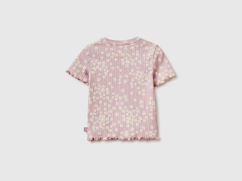 Geripptes bedrucktes T-Shirt