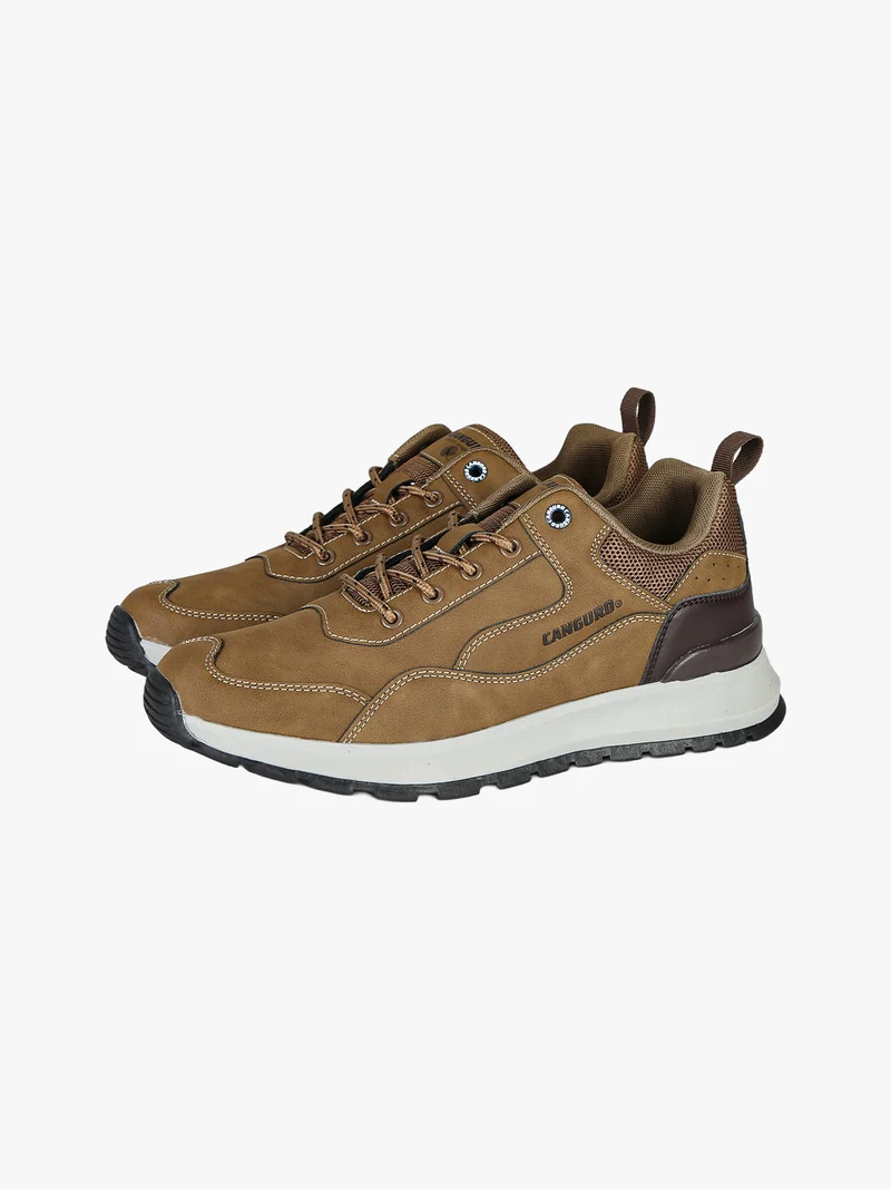 Sneakers da uomo stringate in ecopelle - marrone