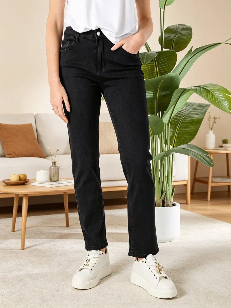 Pantaloni jeans push-up da donna taglie grandi - nero