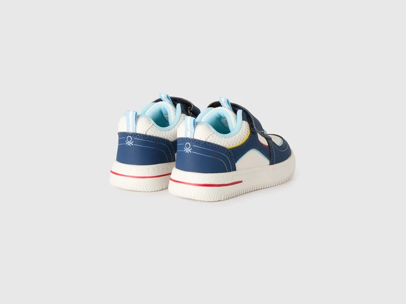 Sportschuhe