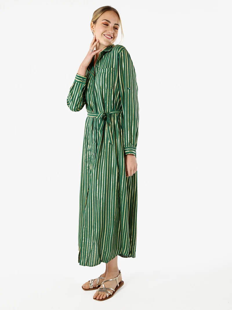 Abito lungo a camicia con maniche lunghe e stampa a righe - verde