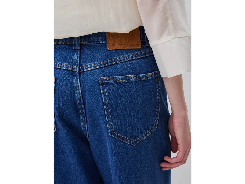 Jeans mit weiter Passform