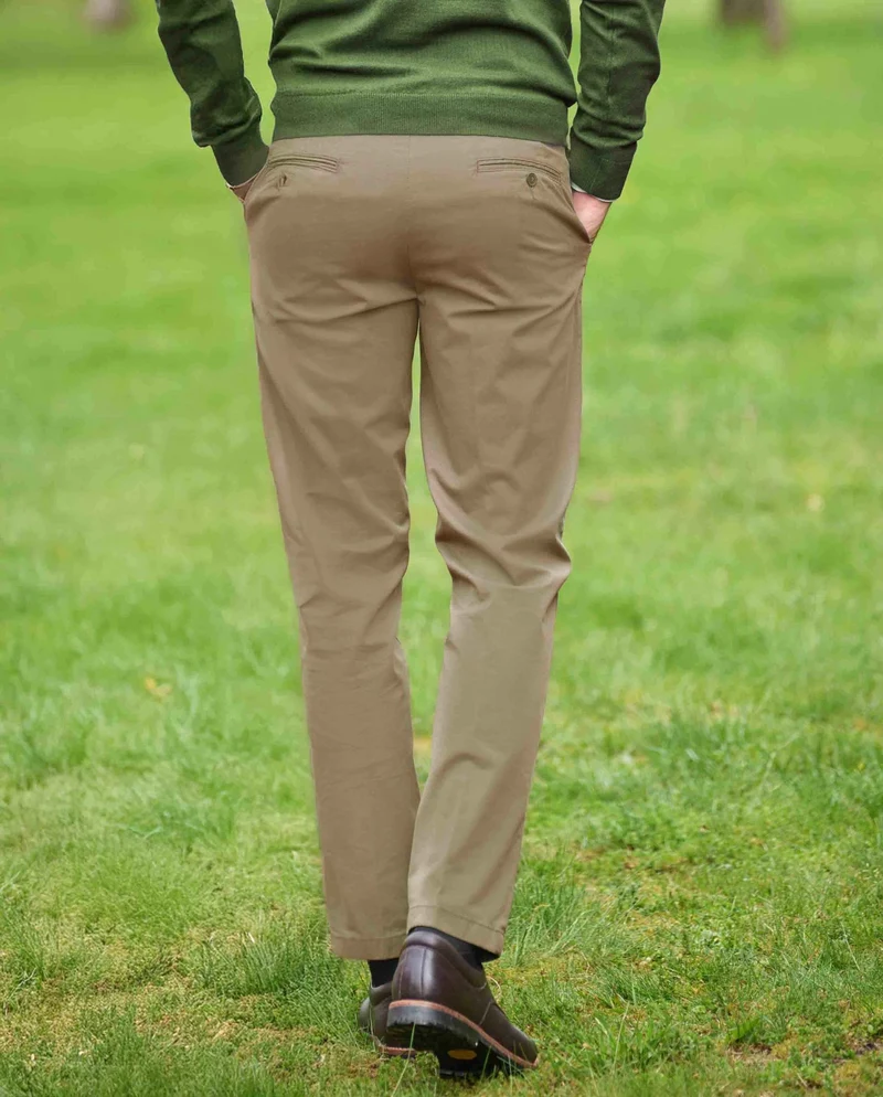 Winter Chino "Mr. Jones" in dark sand