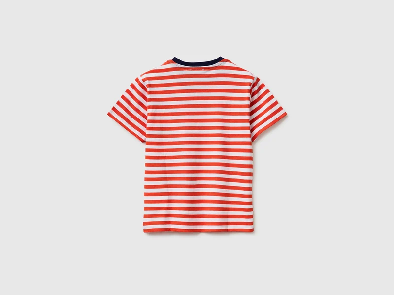 Gestreiftes Kurzarm-T-Shirt