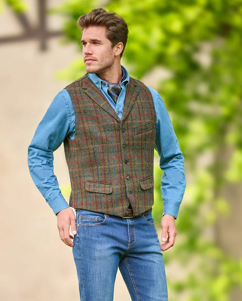 Harris Tweed Weste "Wales" in red-blue check