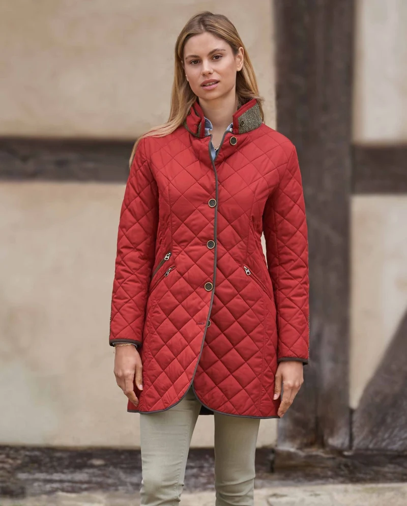 Steppmantel "Gabby" mit Tweed Besatz in red dahlia